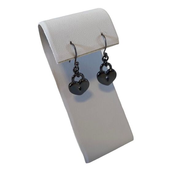 Gun Metal Gray Heart Lock Dangle Earrings. - Picture 2 of 5